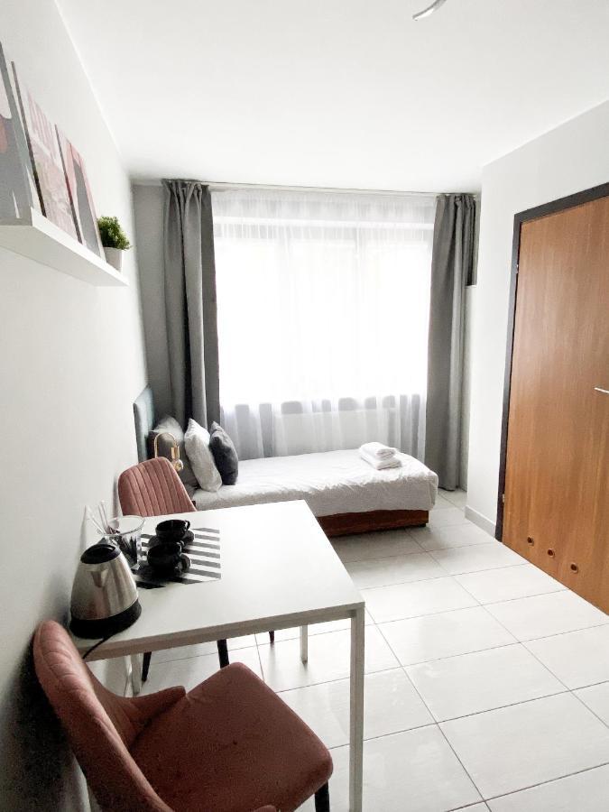 Pokoje Goscinne Przy Molo Gdynia Exterior foto
